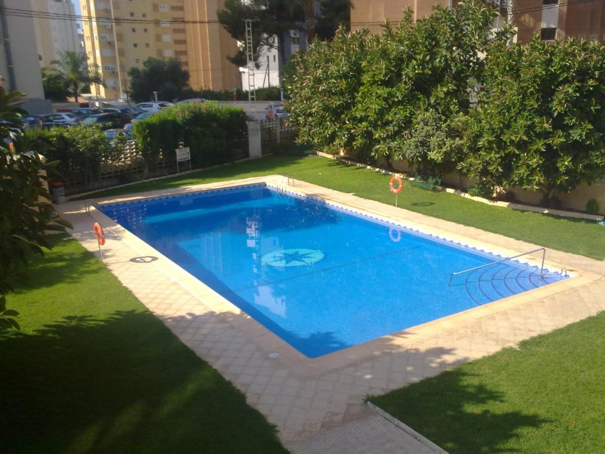 Acacias IV Apartment Бенидорм Екстериор снимка