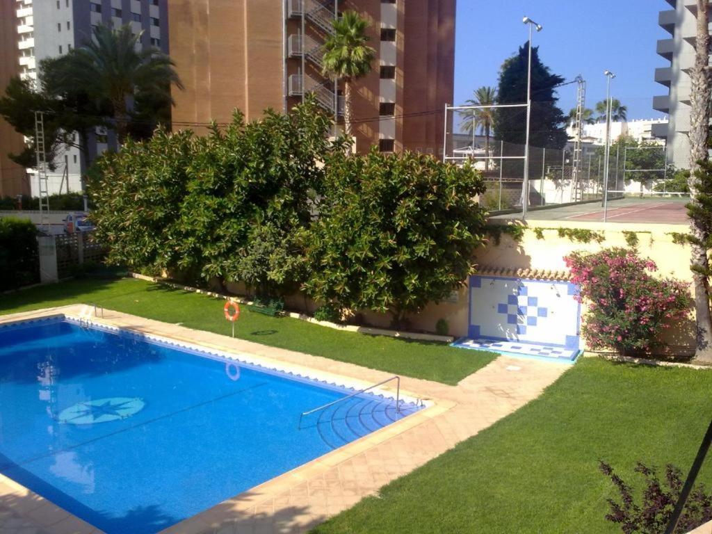 Acacias IV Apartment Бенидорм Екстериор снимка